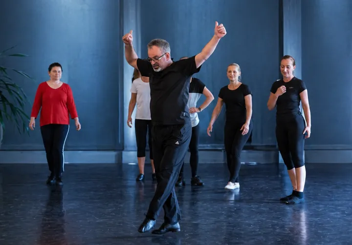 Portret Leszek Rembowski — tancerz, choreograf, pedagog współpracujący z Fundacją ARDENTE SOLE