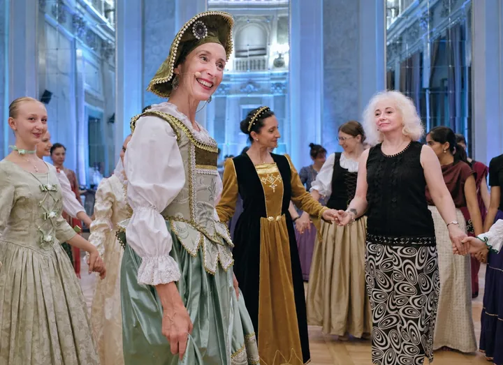 Portret Marie-Claire Bär Le Corre — tancerka, choreograf, nauczyciel współpracujący z Fundacją ARDENTE SOLE